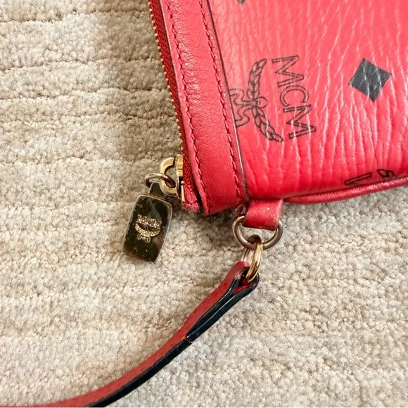 Mcm Red Visetos Coated Canvas Liz Pouch Shoulder Bag - Picture 4 of 13